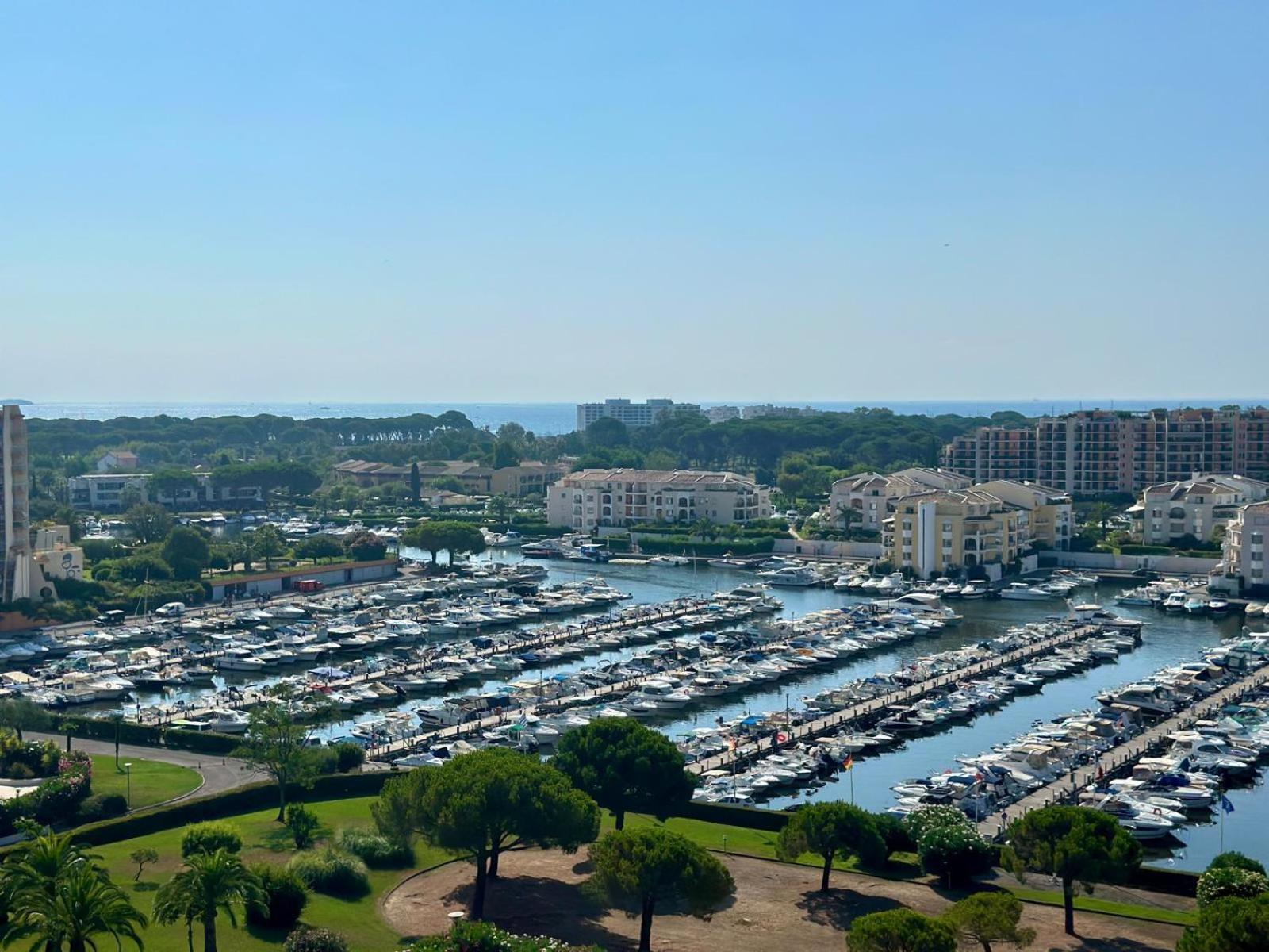 Appartement T3 De Standing Vue Mer Et Marina Mandelieu Eksteriør billede